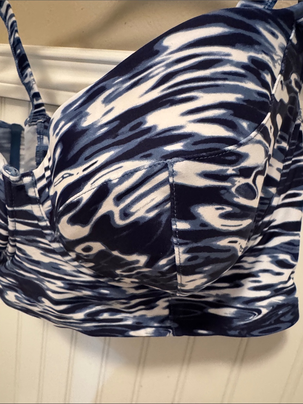 smart & sexy Navy and White Abstract Underwire Bikini Top - Picture 6 of 6